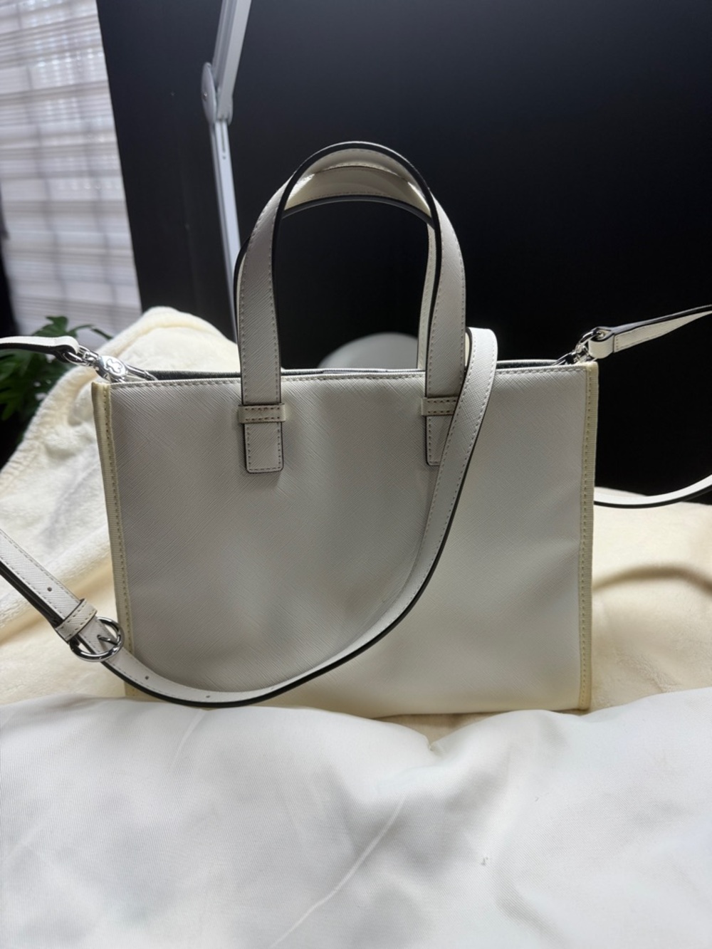 Tous White Leather Tote With Front Logo Pocket View 2